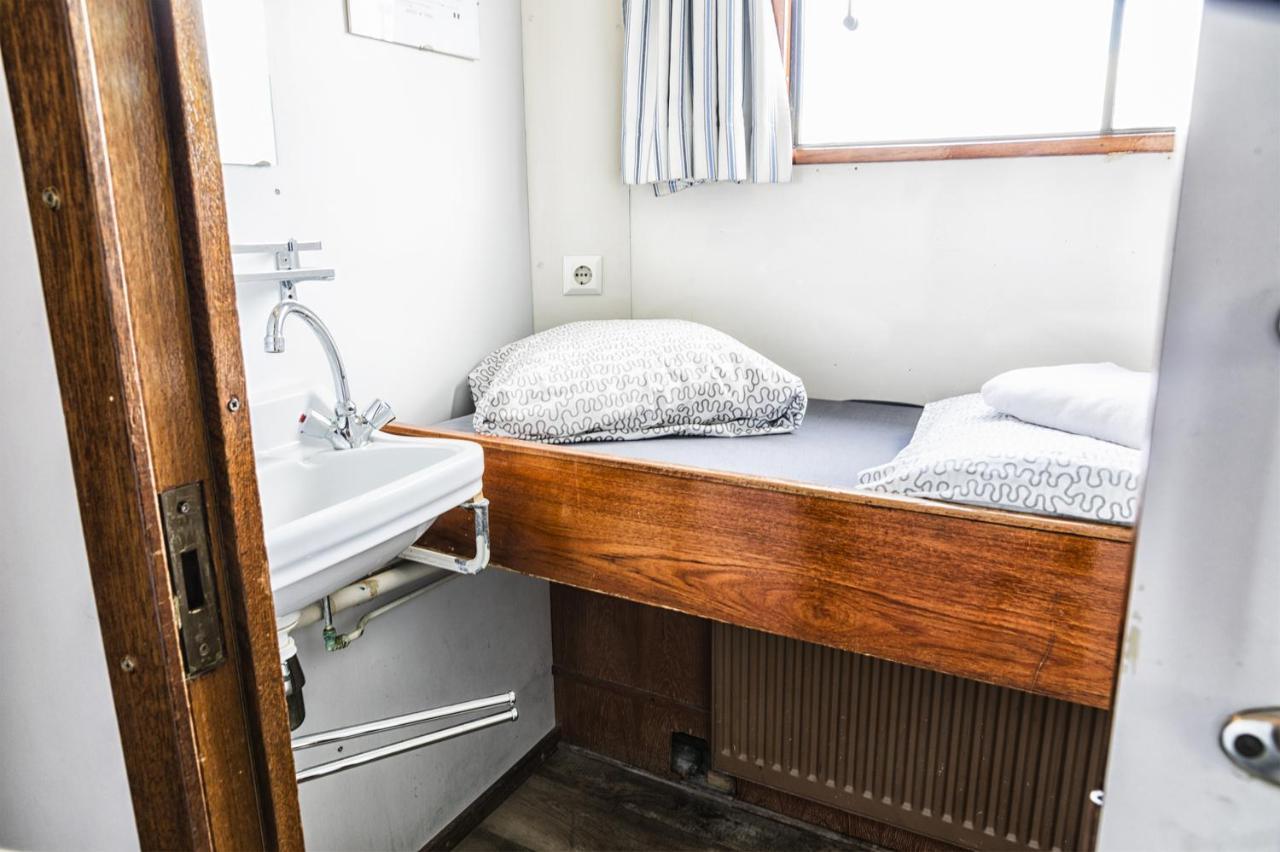 Amice Hotel Haarlem Buitenkant foto